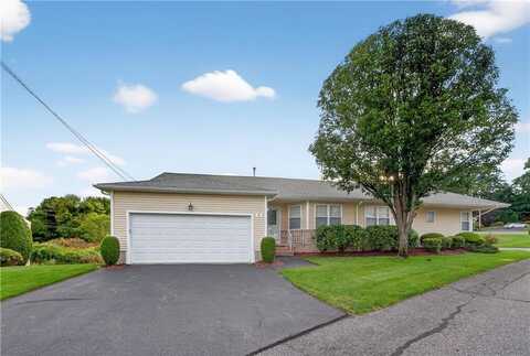 6 Quail Ridge Road, North Providence, RI 02904
