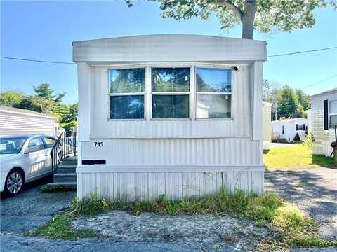 719 Forest Park Avenue, Middletown, RI 02842