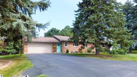 3229 Kirkridge Drive, Williamsburg, MI 49690