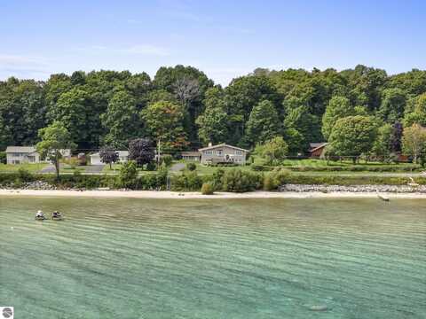 8012 S West Bayshore Drive, Traverse City, MI 49684