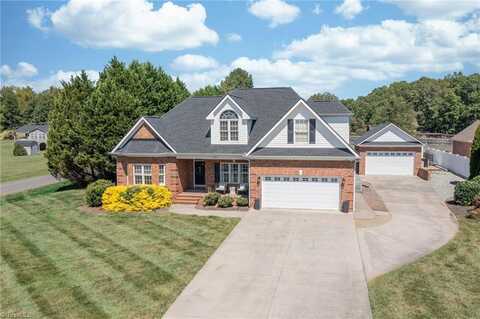111 Carries Cove Lane, Lexington, NC 27295