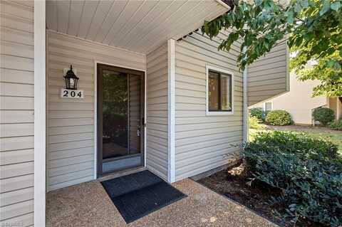 204 Driftwood Lane, Winston Salem, NC 27104