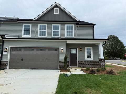 200 Oakdale Forest Court, Jamestown, NC 27282