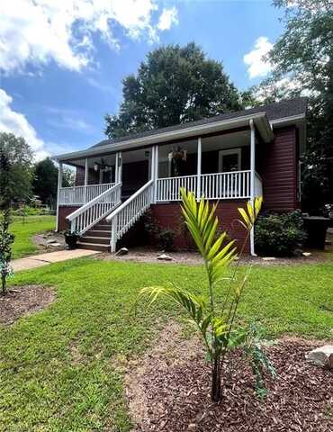 910 Branch Street, Eden, NC 27288