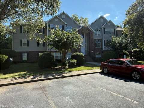 434 Scholastic Court, Winston Salem, NC 27106