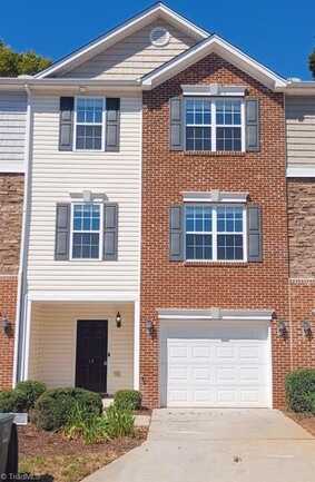 16 Dunlevy Way, Greensboro, NC 27455