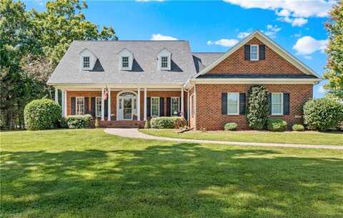 2553 Country Club Road, Yadkinville, NC 27055