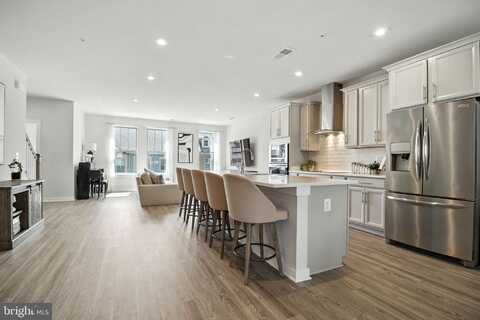 1024 MADEIRA TERRACE SE, LEESBURG, VA 20175