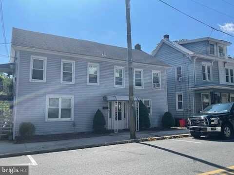 52 W WYOMISSING AVENUE, MOHNTON, PA 19540