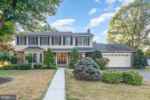 1121 OAK STREET, CARLISLE, PA 17013