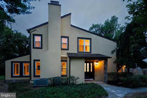 610 ARGYLE CIRCLE, WYNNEWOOD, PA 19096