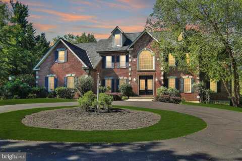 300 BROOKSIDE COURT, CHALFONT, PA 18914