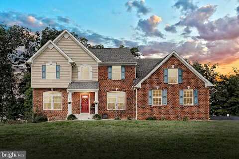 4261 GRANDVIEW ROAD, HANOVER, PA 17331