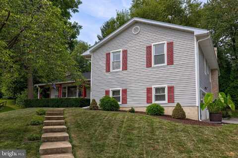 109 LYLE CIRCLE, YORK, PA 17403