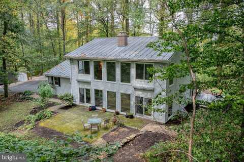 807 HOLLY LANE, LEBANON, PA 17042