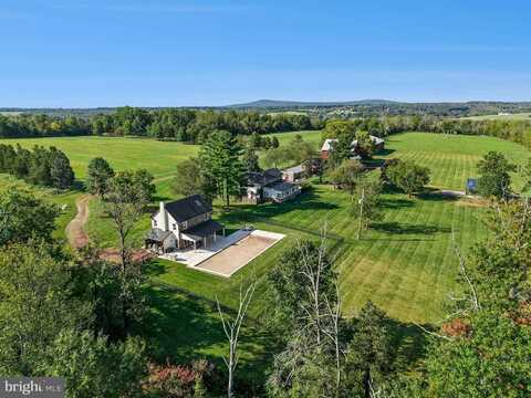 119 CENTER HILL ROAD, UPPER BLACK EDDY, PA 18972