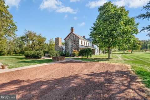 119 CENTER HILL ROAD, UPPER BLACK EDDY, PA 18972