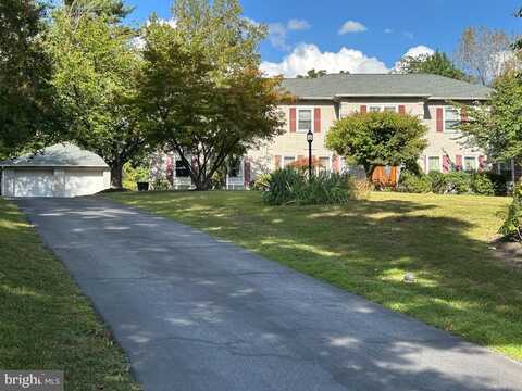 10 GUM TREE ROAD, LAFAYETTE HILL, PA 19444