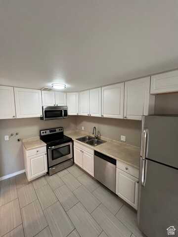 768 N REDWOOD W, Salt Lake City, UT 84116
