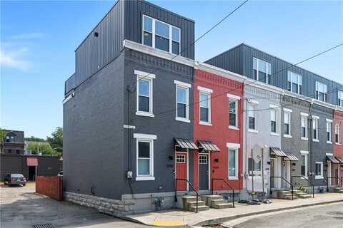 5252 Harrison St, Lawrenceville, PA 15201