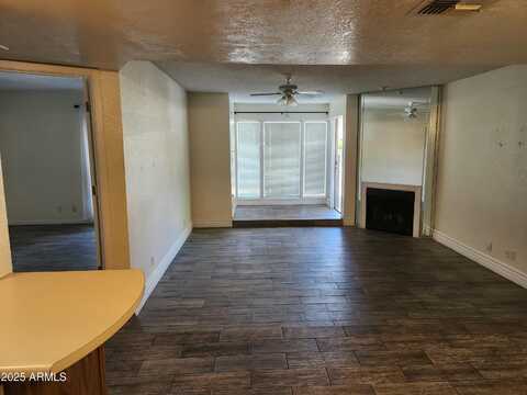 1820 E MORTEN Avenue, Phoenix, AZ 85020