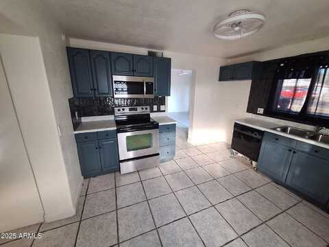757 E 2ND Street, Mesa, AZ 85203