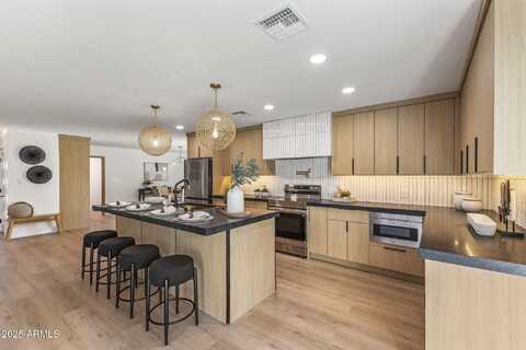 15424 N 52ND Place, Scottsdale, AZ 85254