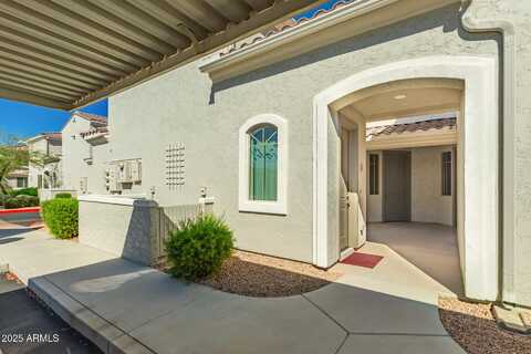 900 S CANAL Drive, Chandler, AZ 85225