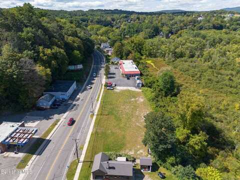 185 A State Rd, Great Barrington, MA 01230