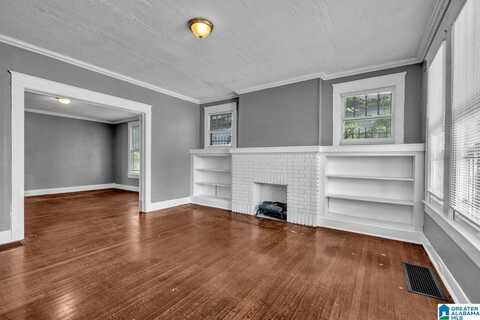 1672 SW TUSCALOOSA AVENUE, BIRMINGHAM, AL 35211