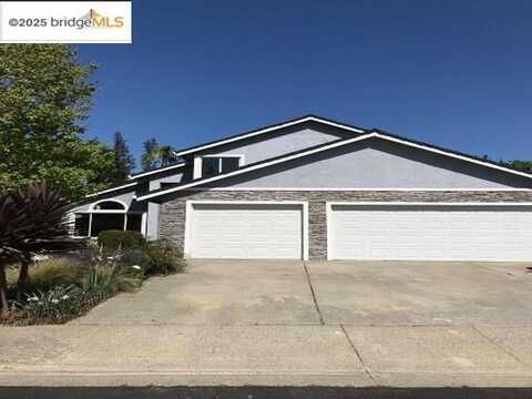 632 Cordelia CIR, Vacaville, CA 95687