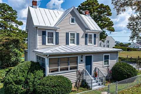 111 Taylor Avenue, Urbanna, VA 23175