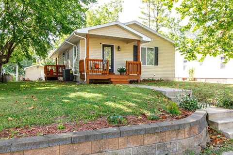 622 13th Street, Ames, IA 50010