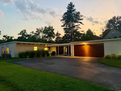 239 Compton Ridge Drive, Wyoming, OH 45215