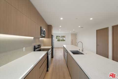 5530 Sunnyslope Ave, Sherman Oaks, CA 91401