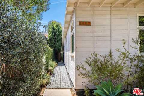 3537 Beethoven St, Los Angeles, CA 90066