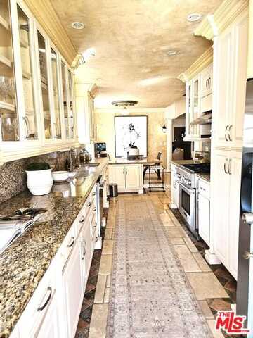 424 N Arden Blvd, Los Angeles, CA 90004