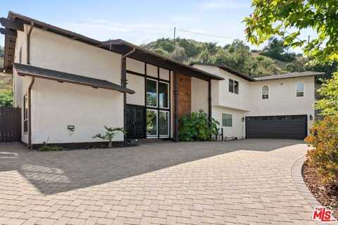 3831 Saint Johnswood Dr, Woodland Hills, CA 91364