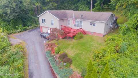 77 Canal Road, Halfmoon, NY 12065