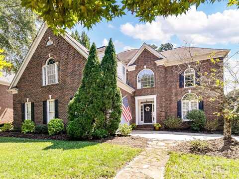 18833 Dembridge Drive, Davidson, NC 28036