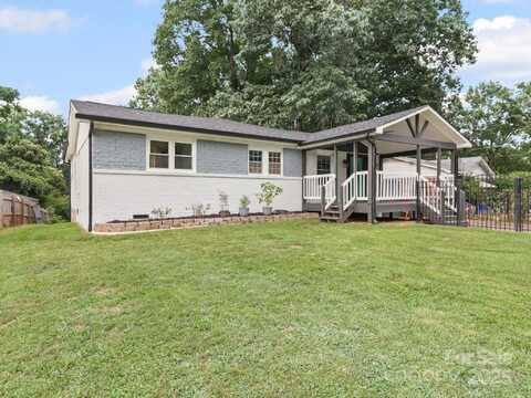 430 Edgegreen Drive, Charlotte, NC 28217