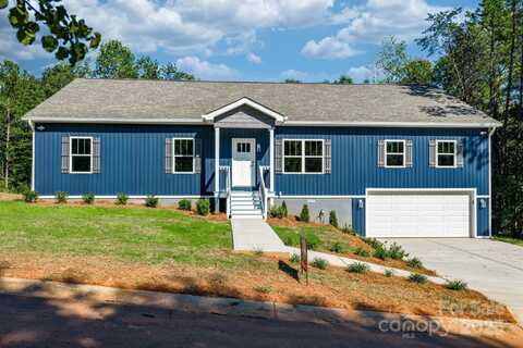 138 Cascades Drive, Hickory, NC 28601