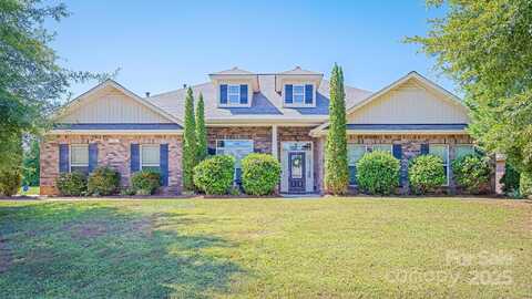 131 Water Ski Drive, Statesville, NC 28677