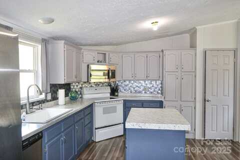 112 Courtney Road, Mocksville, NC 27028