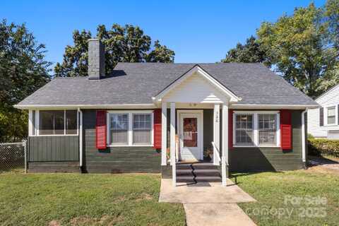 320 S Oakwood Drive, Statesville, NC 28677