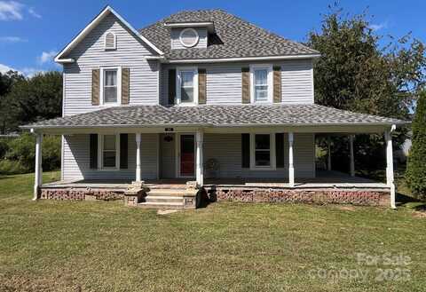 66 W Crawford Street, Old Fort, NC 28762