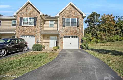 195 N OAKWOOD Lane, Selinsgrove, PA 17870