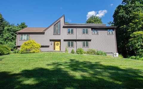 178 Limekiln Road, Ridgefield, CT 06877