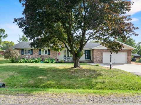 1104 W BRIARWOOD STREET, Marshfield, WI 54449