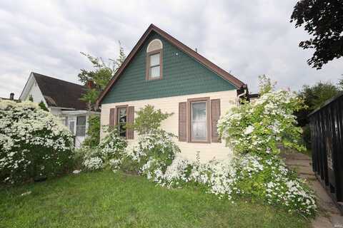 427 KOSCIUSZKO Street, South Bend, IN 46619